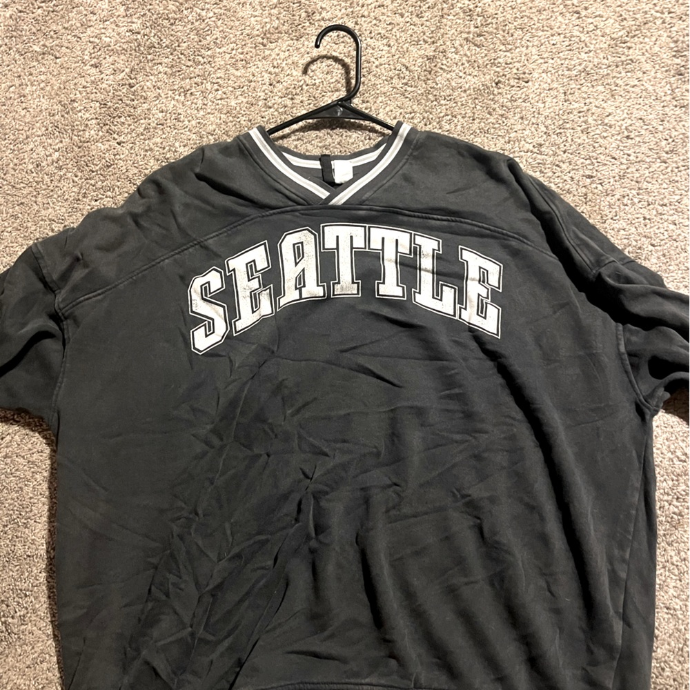 V-neck crew sweatshirt